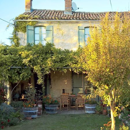 Les Glycines Bed & Breakfast Эиме Экстерьер фото